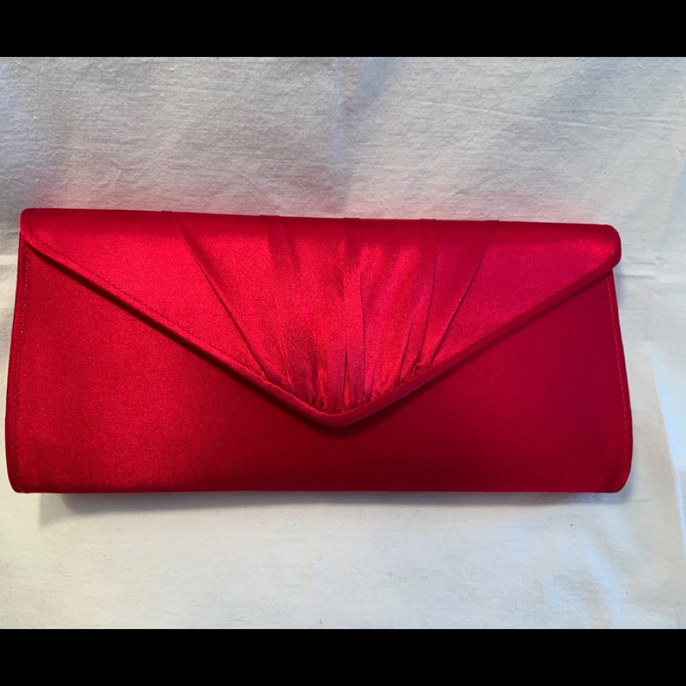 Red formal satin bag.great for any weddings & parties.